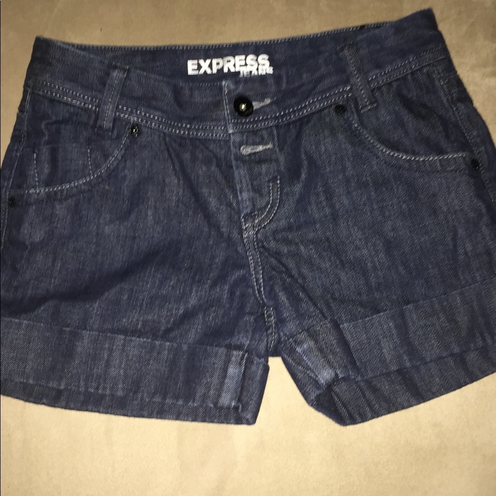 🔥🔥Express In style shorts🔥🔥